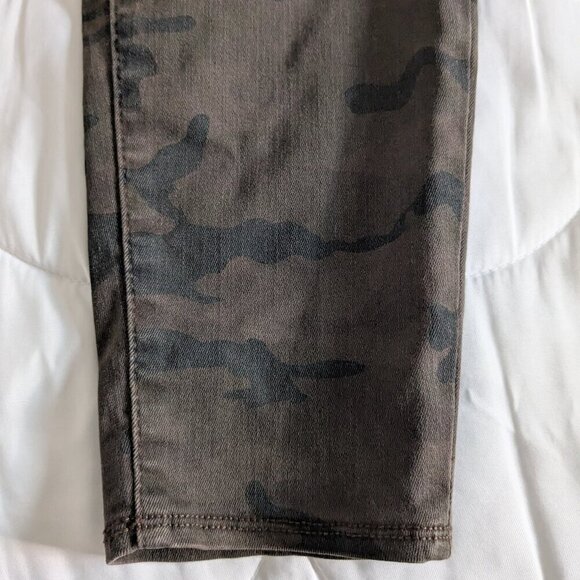 Rock & Republic Pants Size 14 Camouflage Fever Pull-on Jeggings Denim Rx Stretch - Picture 10 of 14